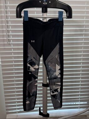 Under Armour Black with Gray Geometric Panel Girls' Leggings
